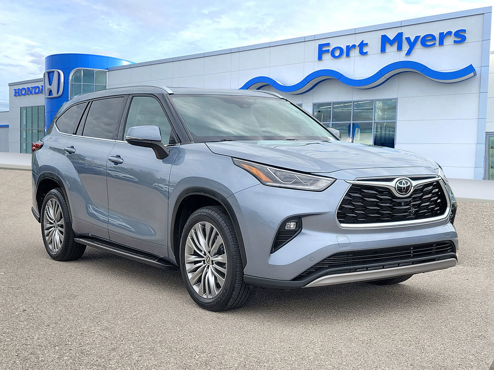 Used 2022 Toyota Highlander Platinum