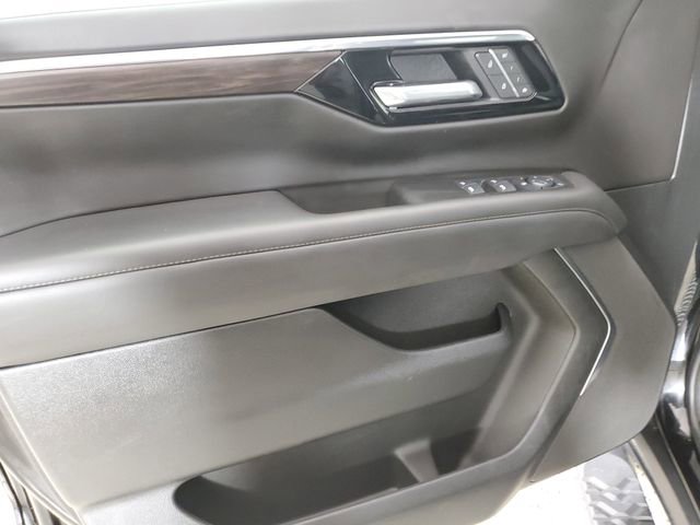 Used 2025 Chevrolet Tahoe Z71 image 19