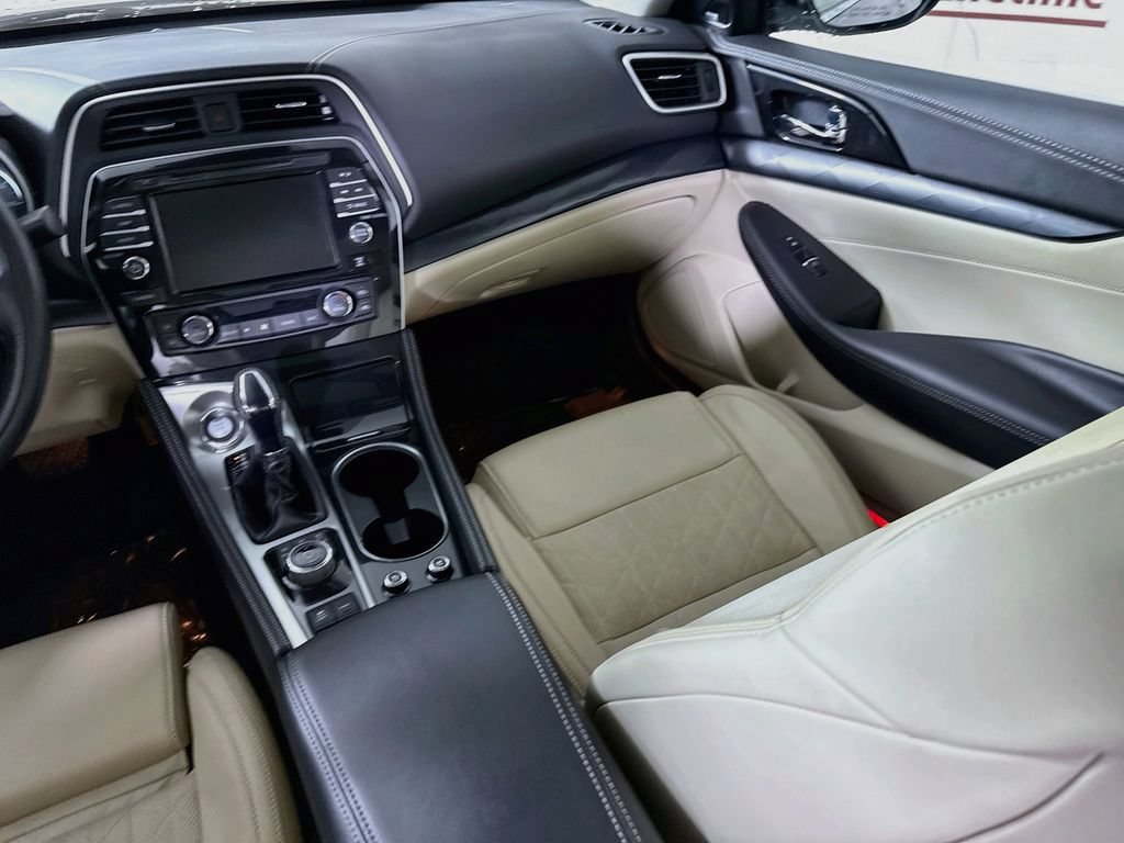 Certified 2019 Nissan Maxima Platinum w/ Sport Mat Group FWD image 28