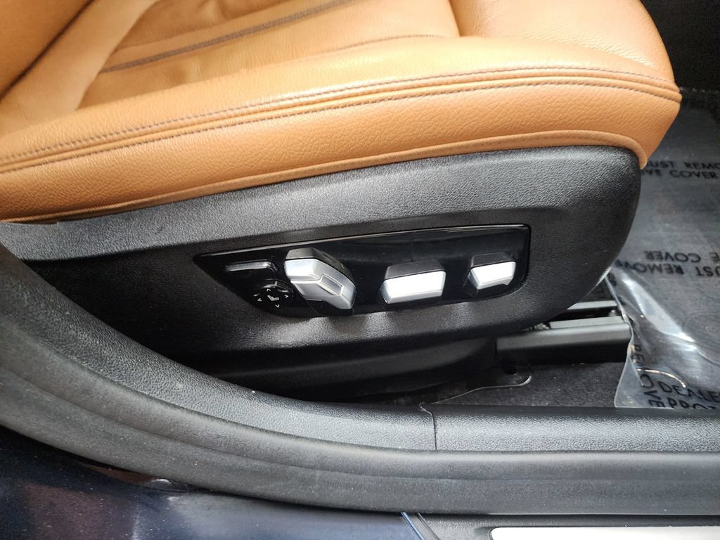 Used 2020 BMW 530i xDrive w/ Executive Package AWD/4WD image 35