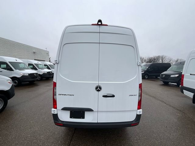New 2024 Mercedes-Benz Sprinter 2500 w/ Acoustic Package image 6