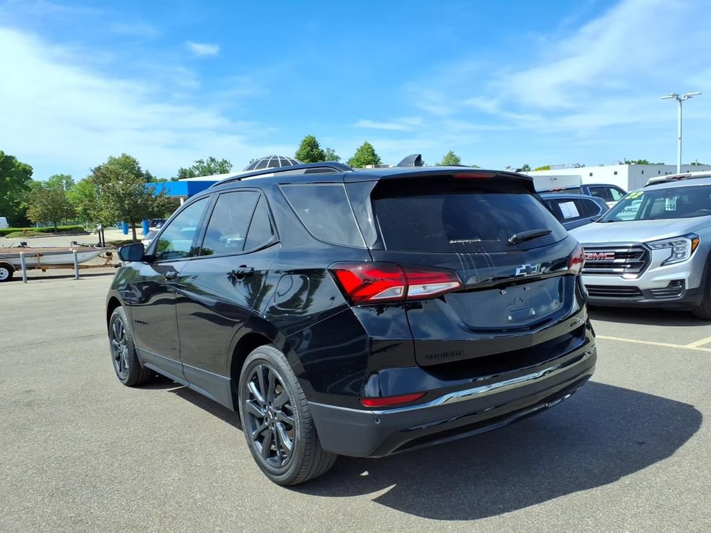 Used 2023 Chevrolet Equinox RS AWD/4WD image 7