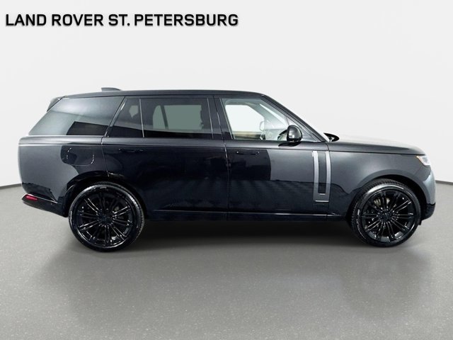 New 2026 Land Rover Range Rover Long Wheelbase SE image 4