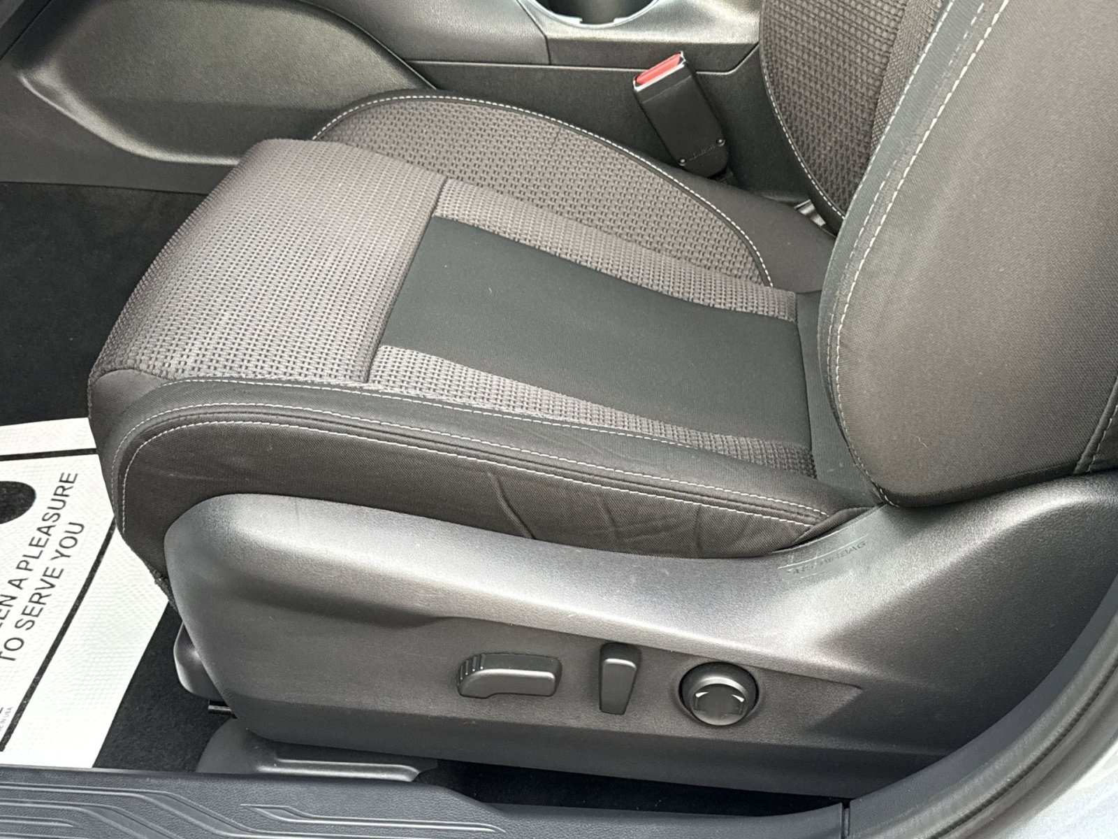 Used 2023 Subaru Outback Premium image 14