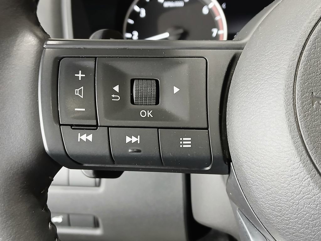 Certified 2024 Nissan Rogue SV w/ SV Premium Package image 28