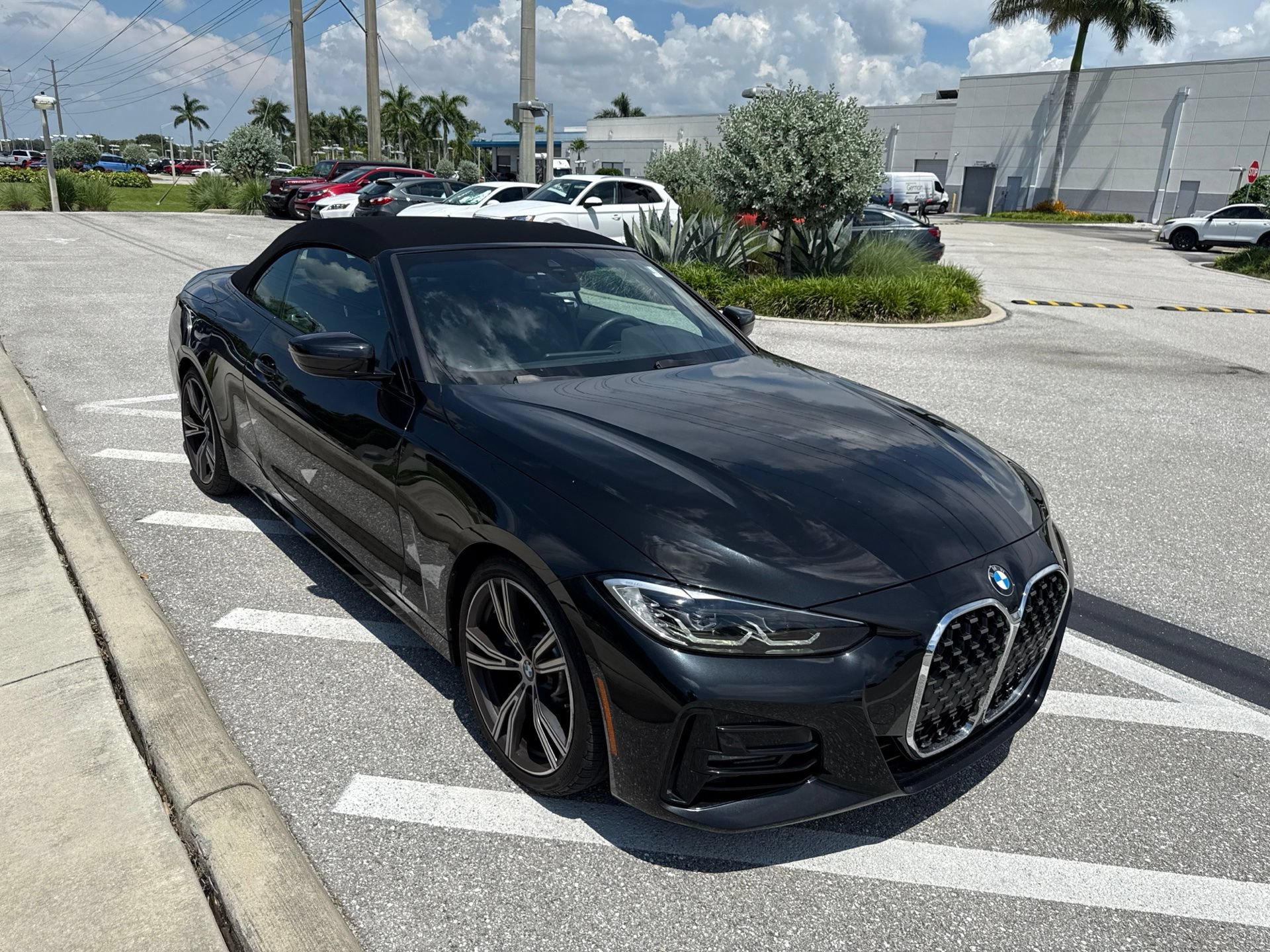 Used 2023 BMW 430i Convertible w/ M Sport Package RWD image 7