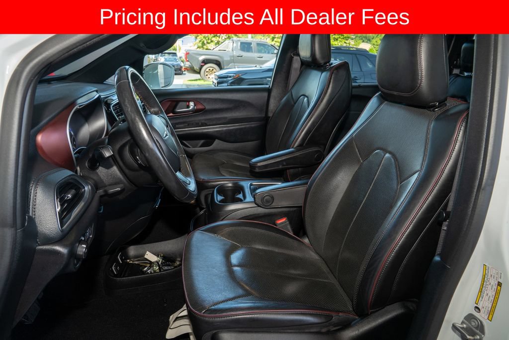 Used 2020 Chrysler Pacifica Limited FWD image 13