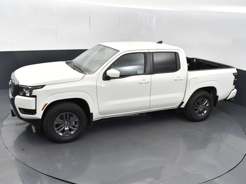 Used 2025 Nissan Frontier SV w/ Tow Package image 44