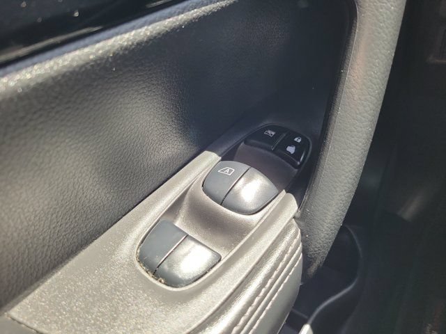 Used 2021 Nissan Rogue Sport SV FWD image 20