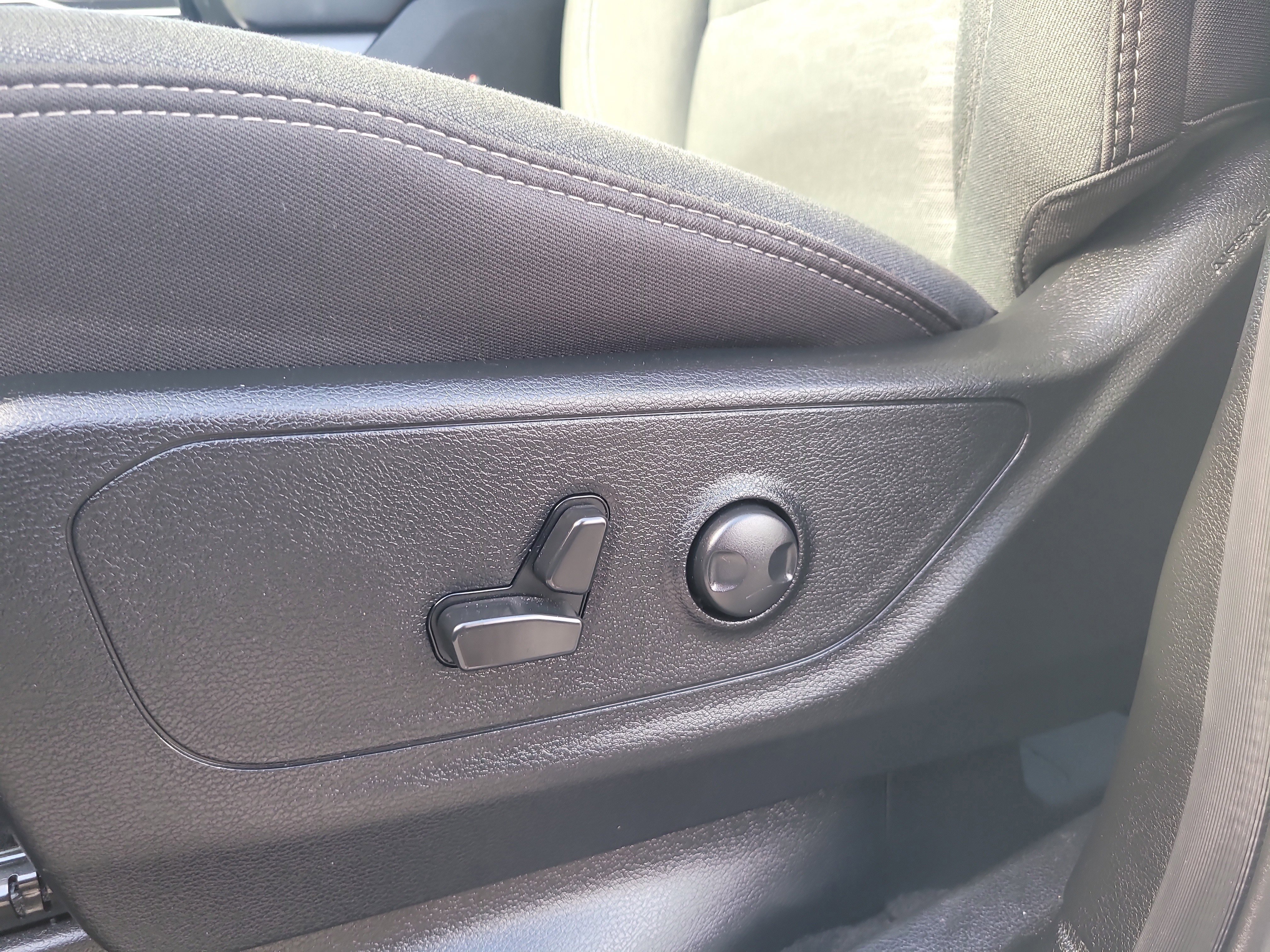 Used 2025 RAM 1500 Big Horn image 19