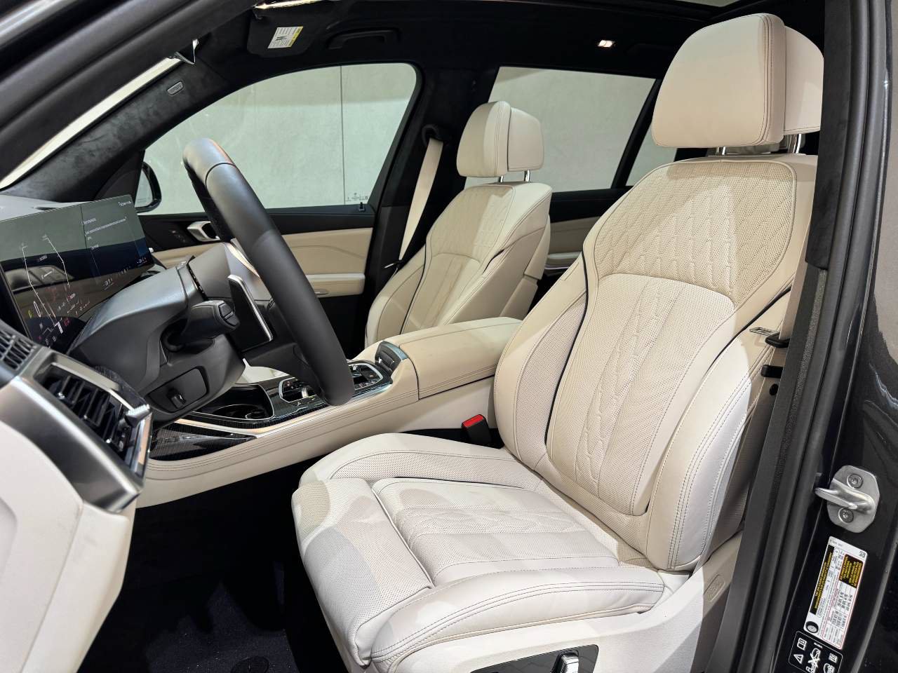 Used 2026 BMW X5 xDrive50e AWD/4WD image 13