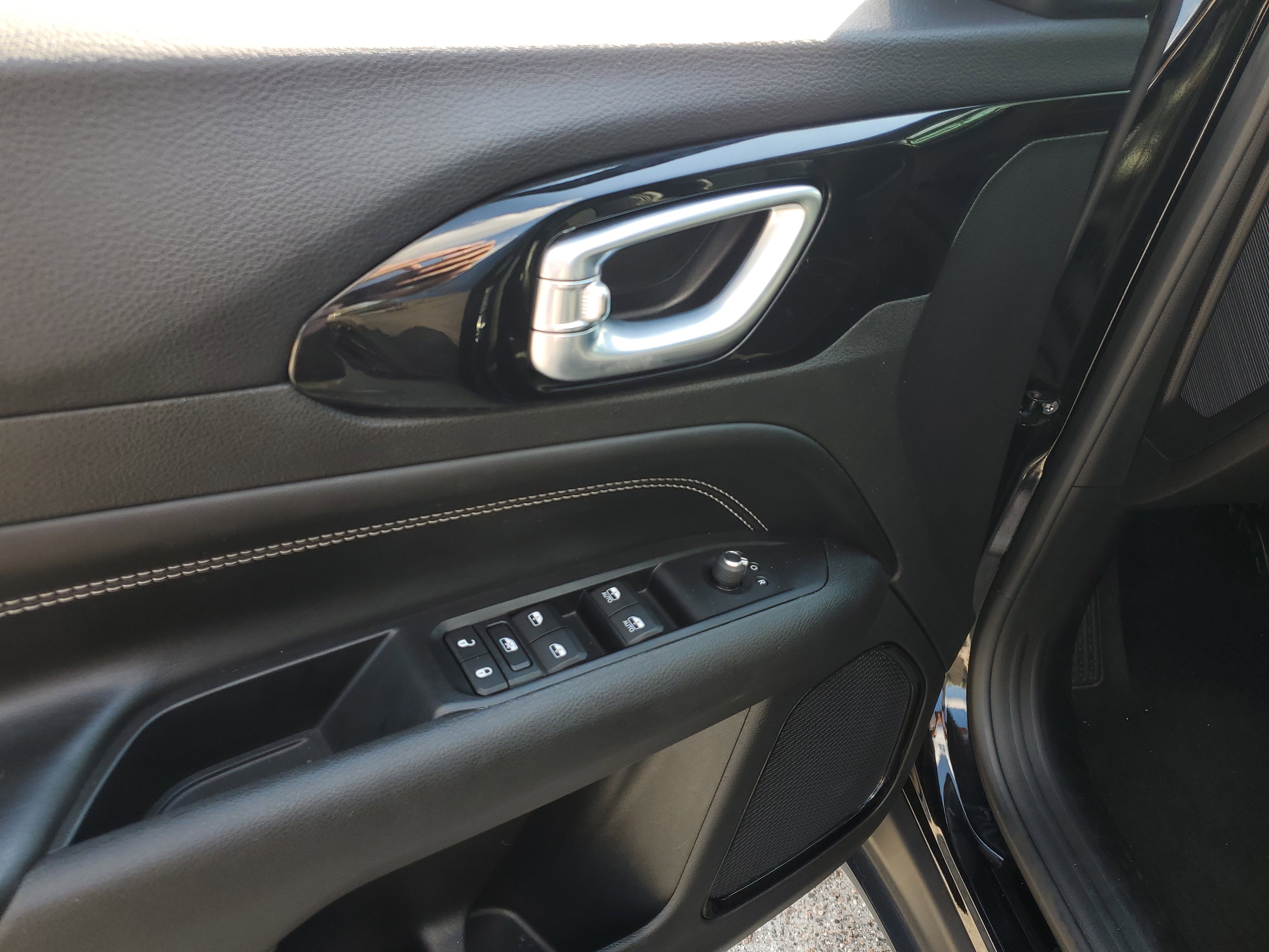 Used 2022 Jeep Compass Altitude image 15