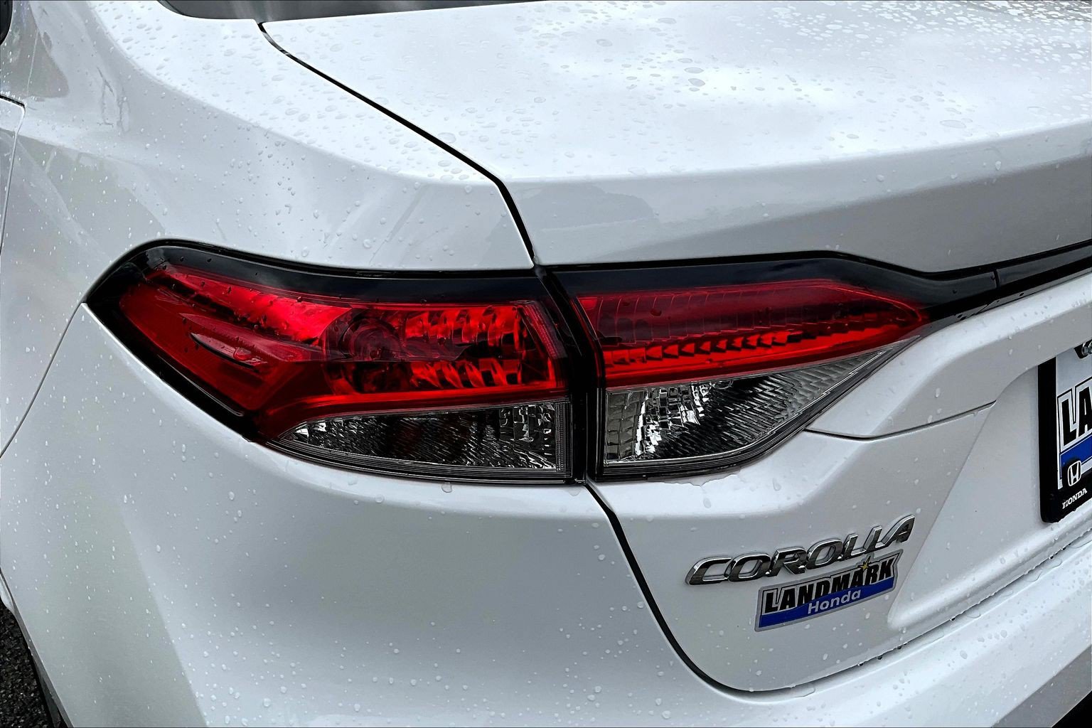 Used 2025 Toyota Corolla LE FWD image 31