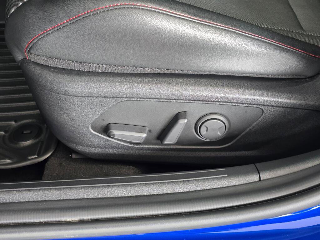 Used 2025 Hyundai Elantra N Line image 22