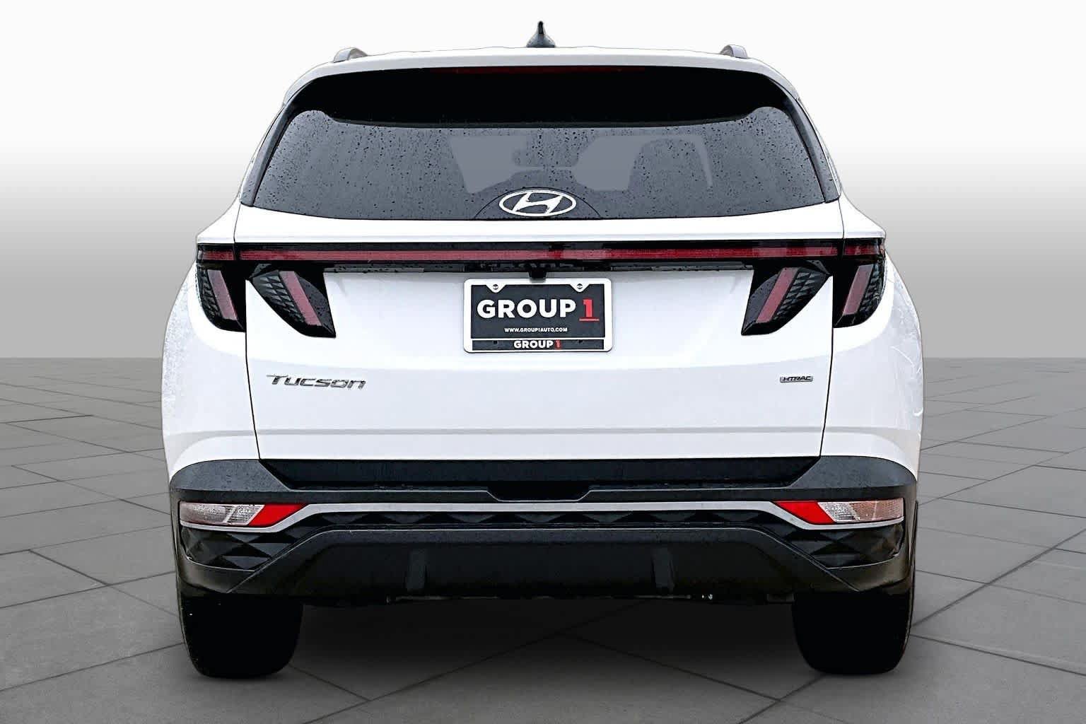 Certified 2023 Hyundai Tucson SEL w/ Winter Package AWD/4WD image 5