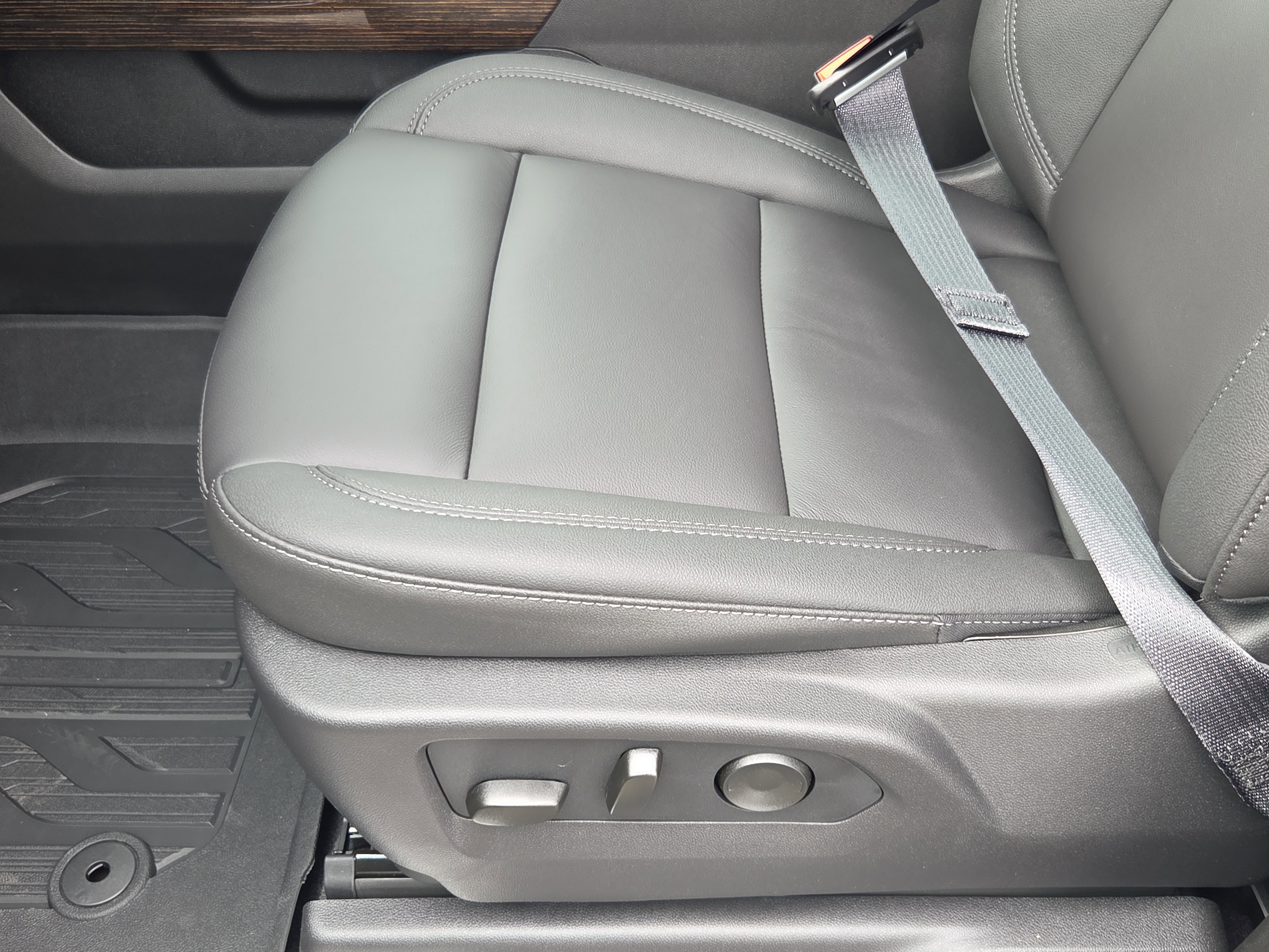 New 2026 GMC Sierra 1500 Elevation w/ Elevation Premium Package image 12