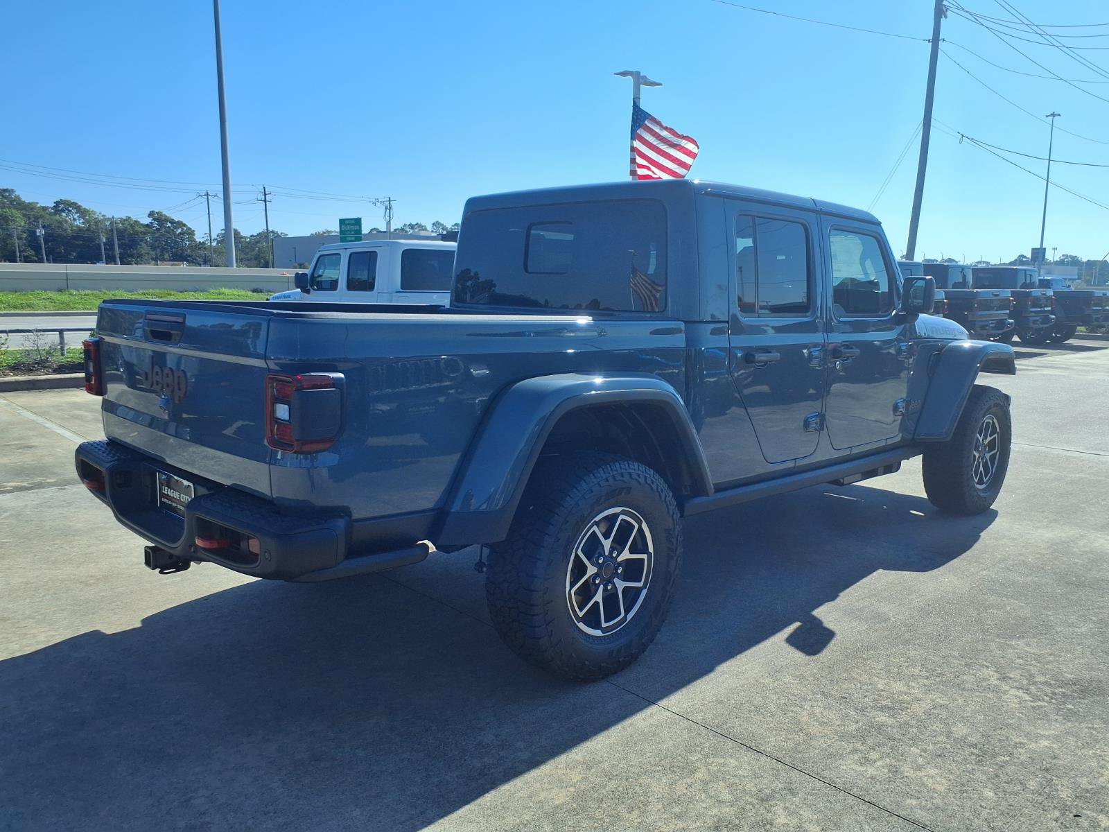 New 2026 Jeep Gladiator Rubicon AWD/4WD image 2