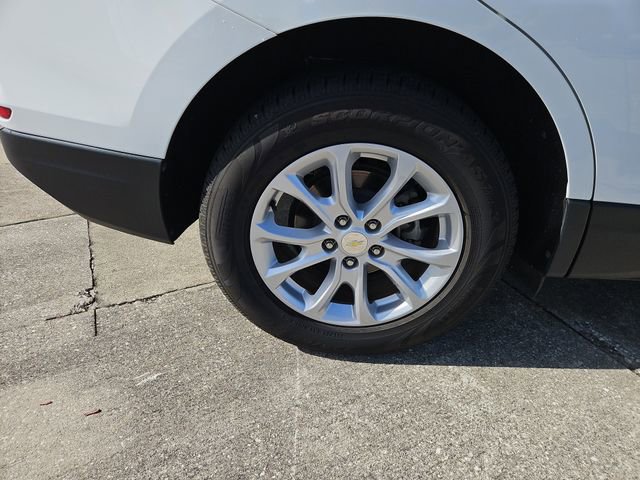 Used 2021 Chevrolet Equinox LS w/ LS Convenience Package FWD image 5