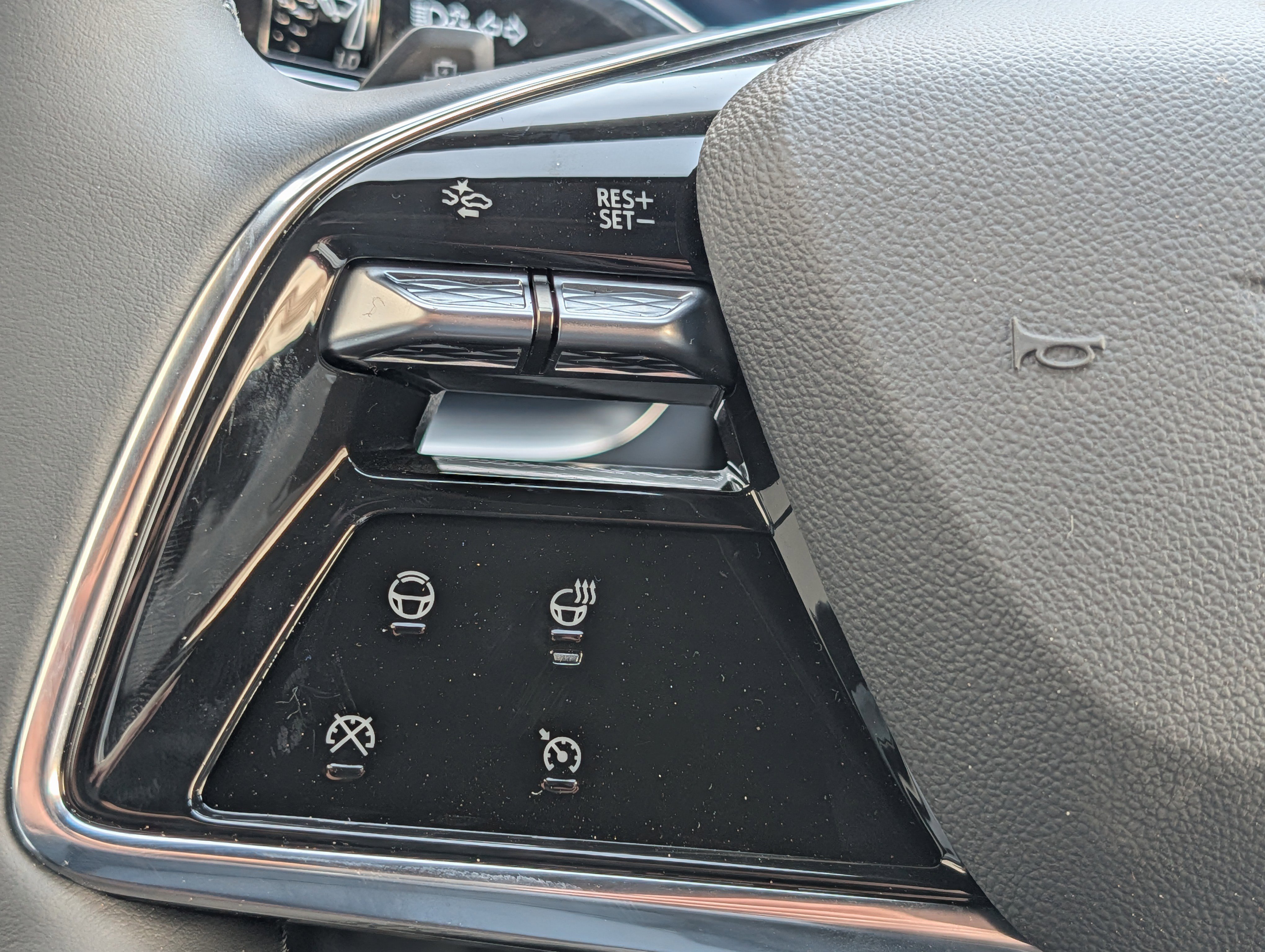 New 2026 Cadillac Lyriq Sport image 26