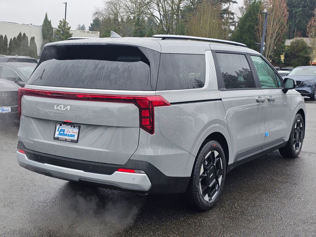 New 2026 Kia Carnival EX image 5