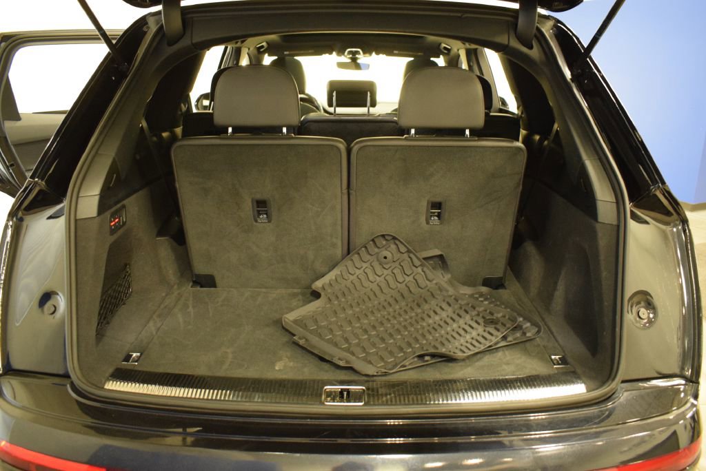 Used 2017 Audi Q7 3.0T Premium Plus image 35