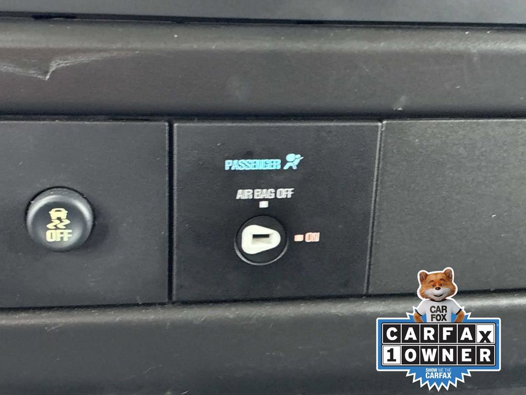 Used 2024 Chevrolet Express 2500 w/ Driver Convenience Package image 29