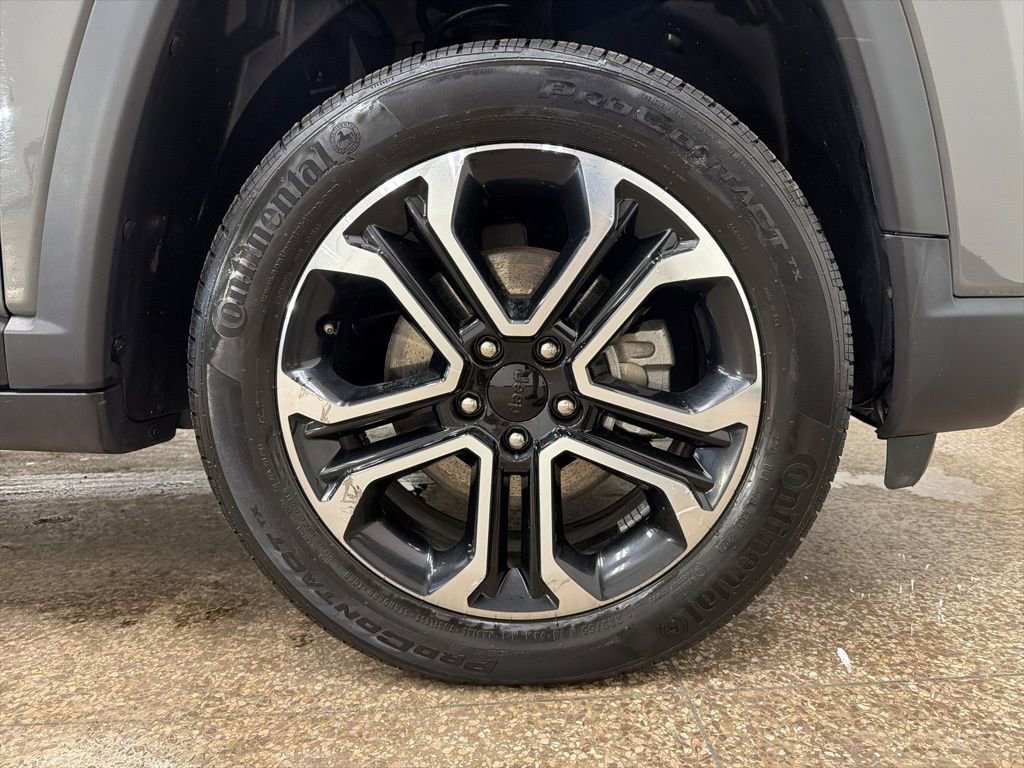 Used 2022 Jeep Compass Limited image 19