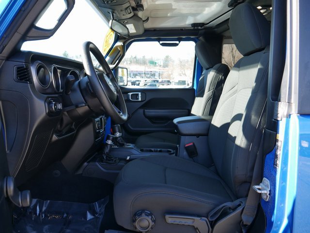 Used 2021 Jeep Wrangler Sport image 12