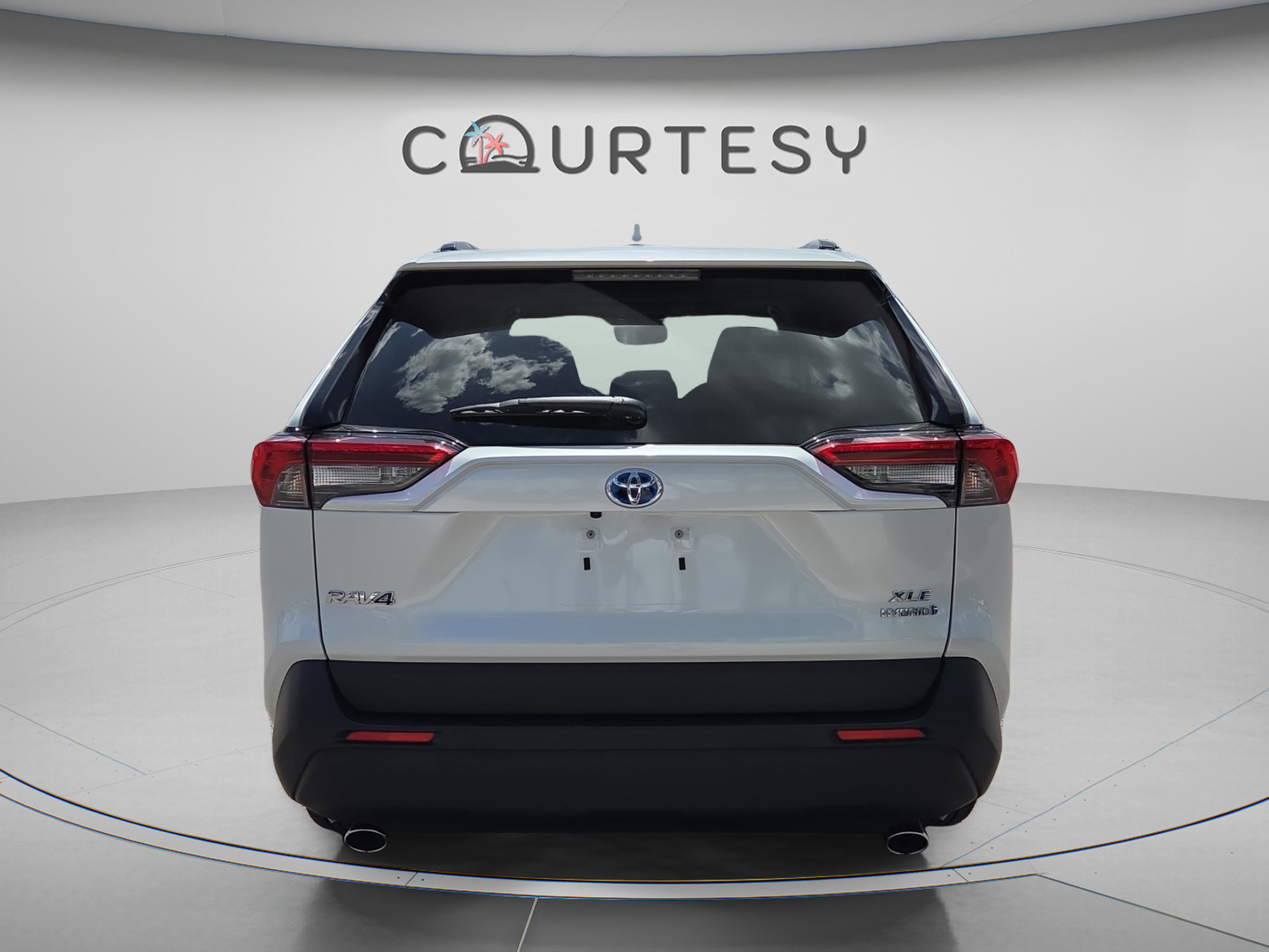 Certified 2023 Toyota RAV4 XLE Premium AWD/4WD image 6