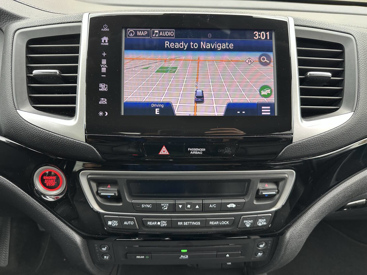 Used 2017 Honda Pilot Elite image 19