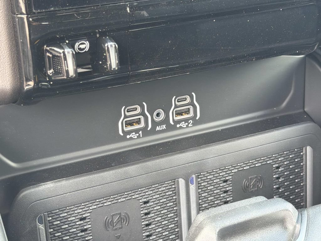 New 2026 RAM 3500 Laramie AWD/4WD image 5