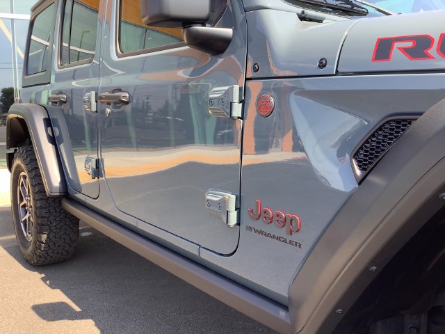 Used 2024 Jeep Wrangler Unlimited Rubicon w/ Safety Group AWD/4WD image 44