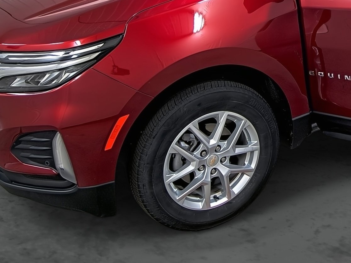 Used 2024 Chevrolet Equinox LT w/ LPO, Floor Liner Package image 7