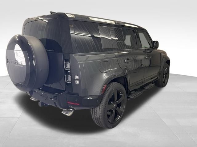 New 2025 Land Rover Defender 110 V8 image 4