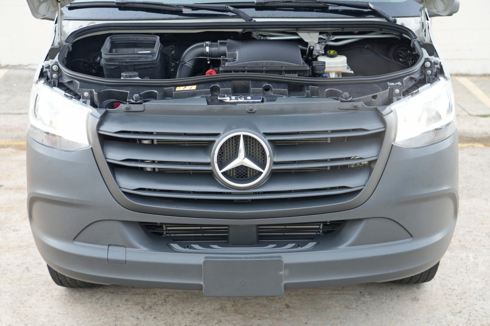 Used 2022 Mercedes-Benz Sprinter 2500 image 8