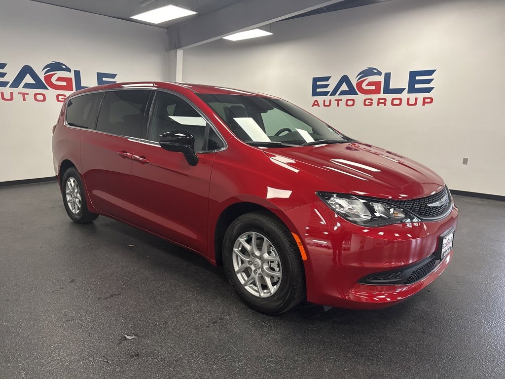 New 2026 Chrysler Voyager LX