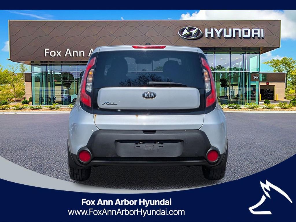 Used 2015 Kia Soul FWD image 4