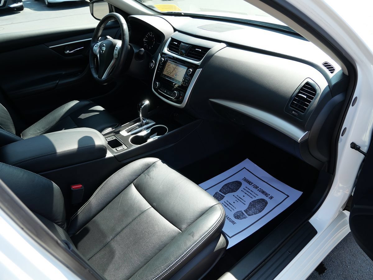 Used 2018 Nissan Altima 2.5 SV w/ 2.5 SV Technology Package FWD image 17