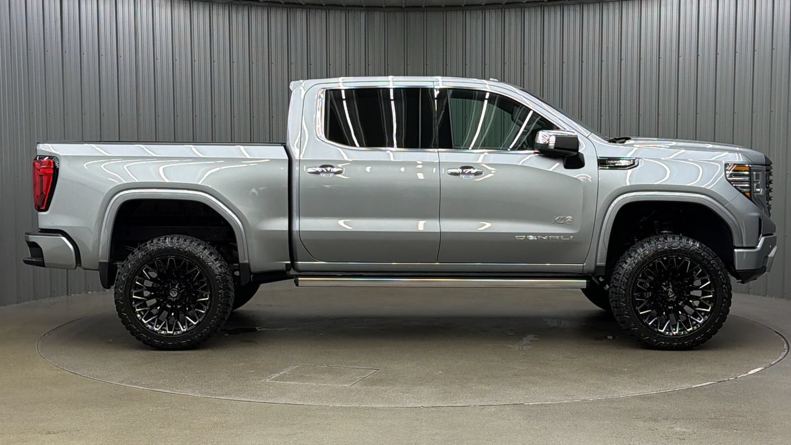 Used 2026 GMC Sierra 1500 Denali Ultimate AWD/4WD image 6