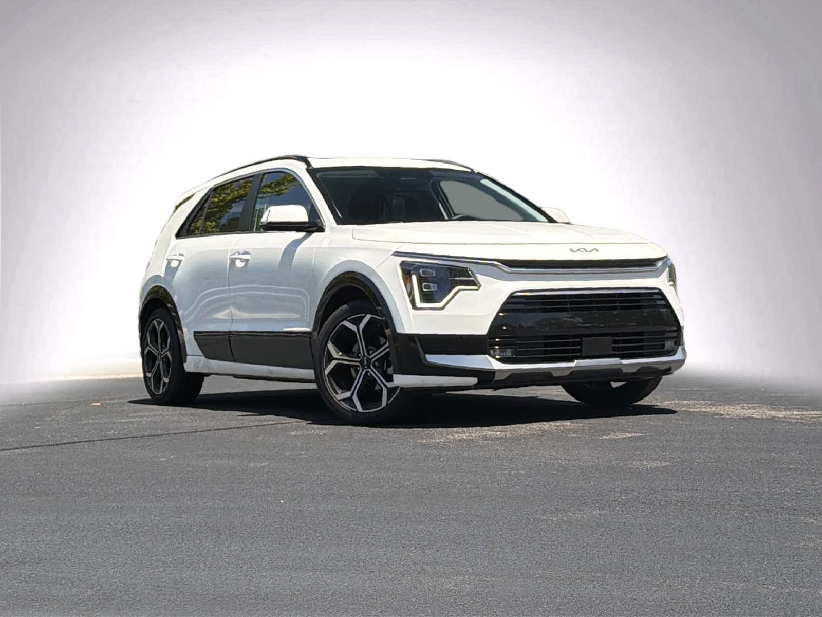 Used 2023 Kia Niro SX Touring FWD video 2