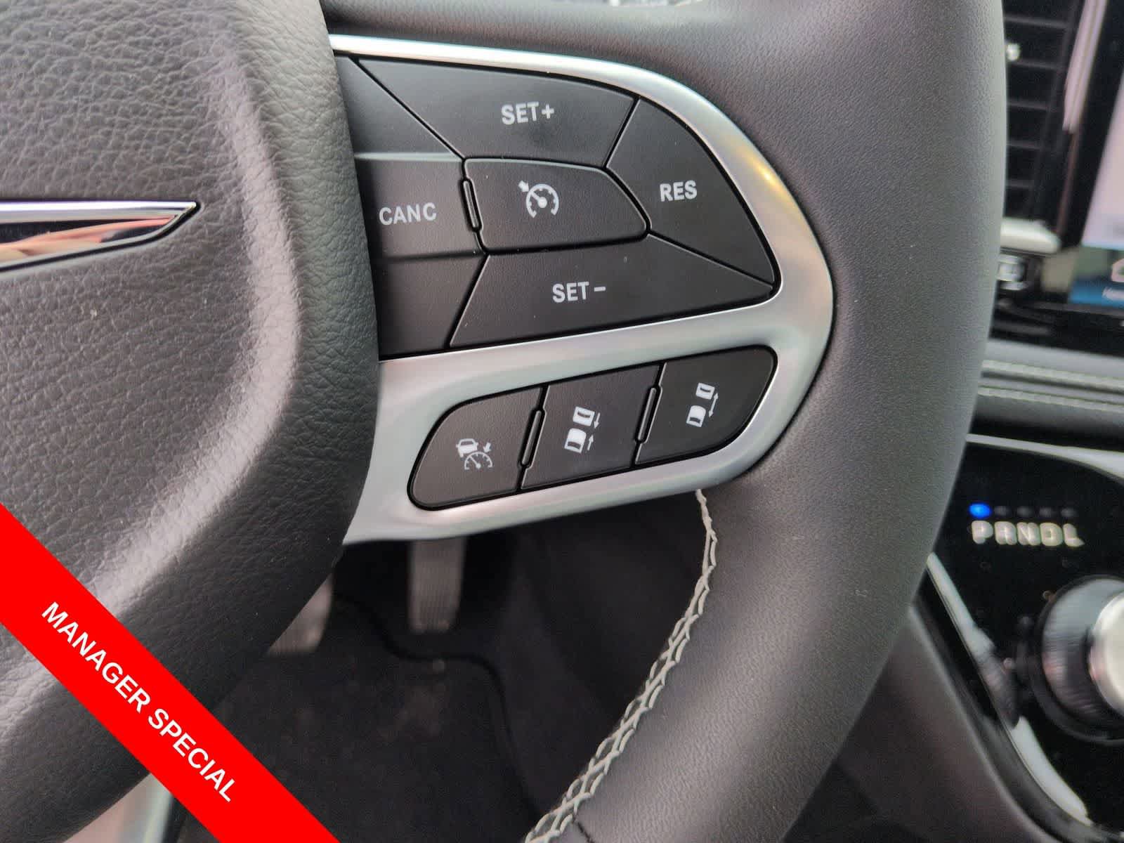 New 2026 Chrysler Pacifica Select FWD image 22