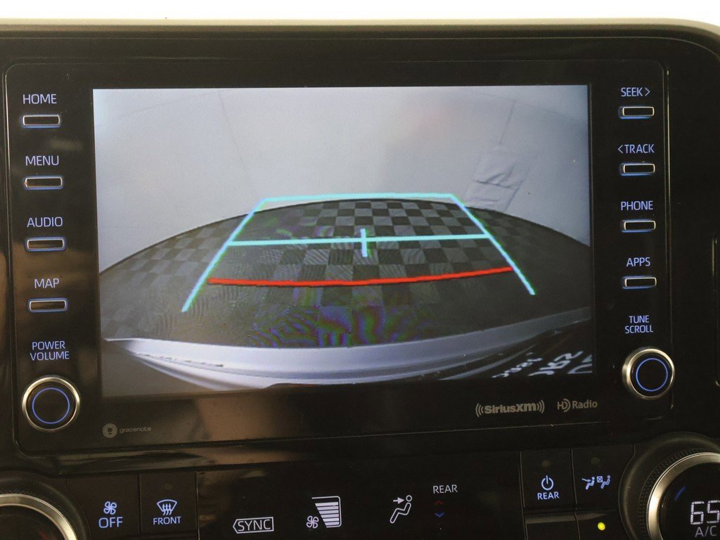 Used 2020 Toyota Highlander XLE image 44