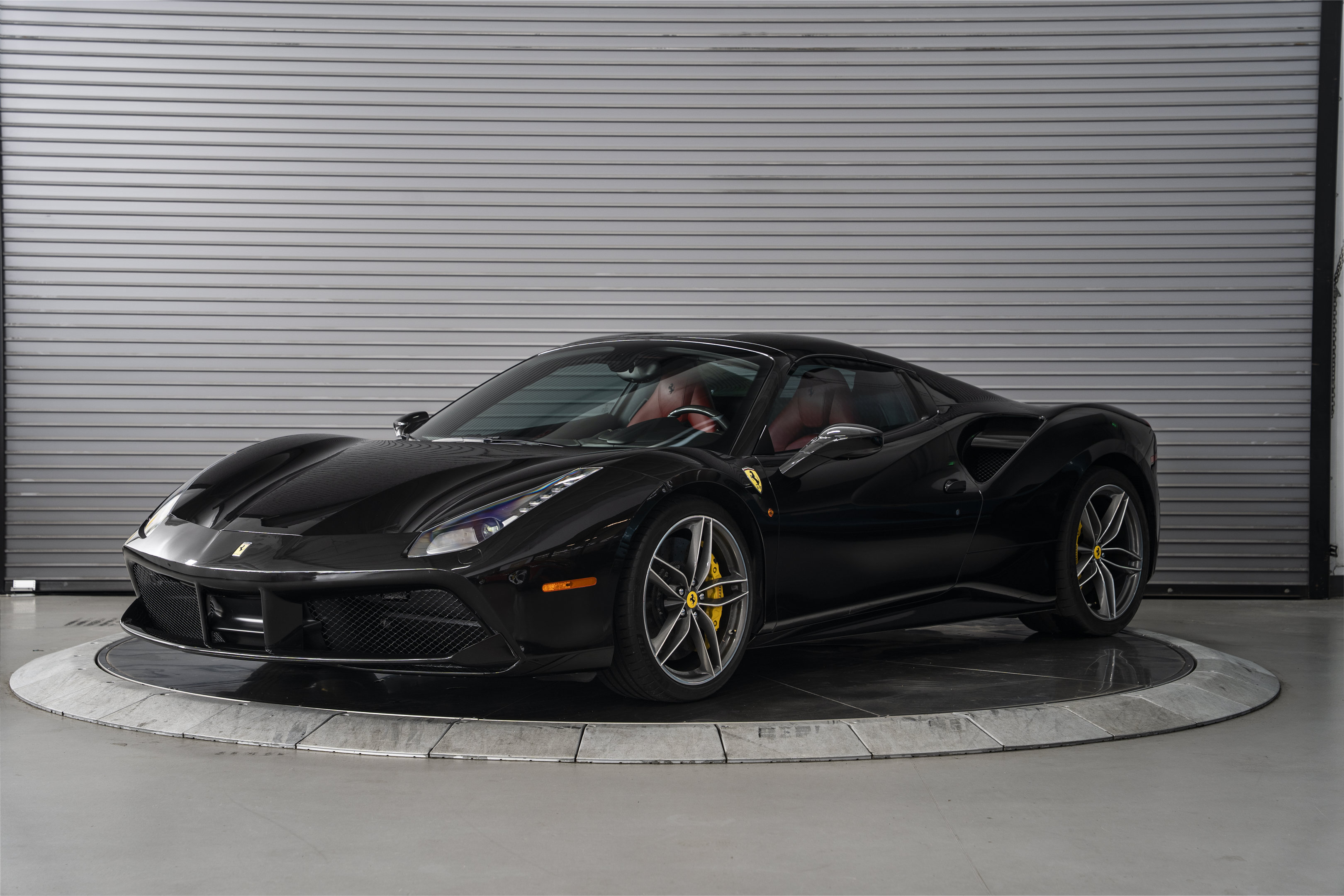 Used 2016 Ferrari 488 Spider RWD image 10
