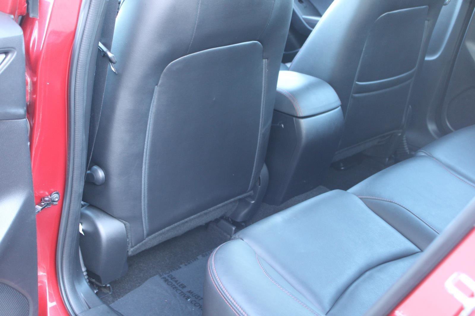 Used 2015 MAZDA MAZDA3 i Grand Touring image 39