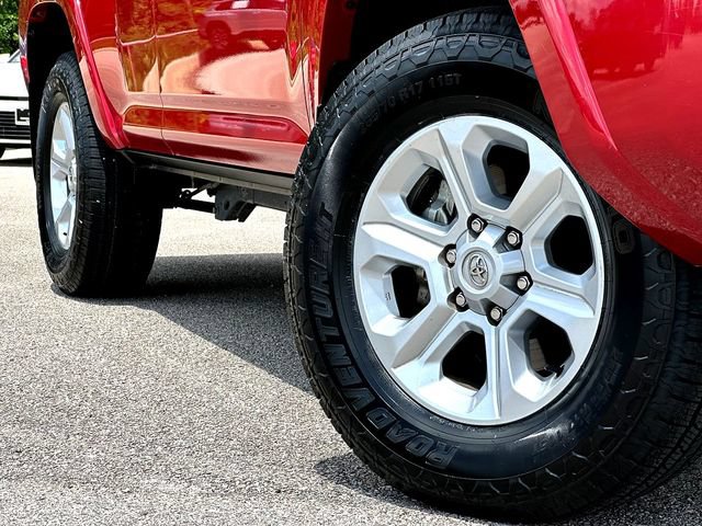 Used 2024 Toyota 4Runner SR5 AWD/4WD image 2