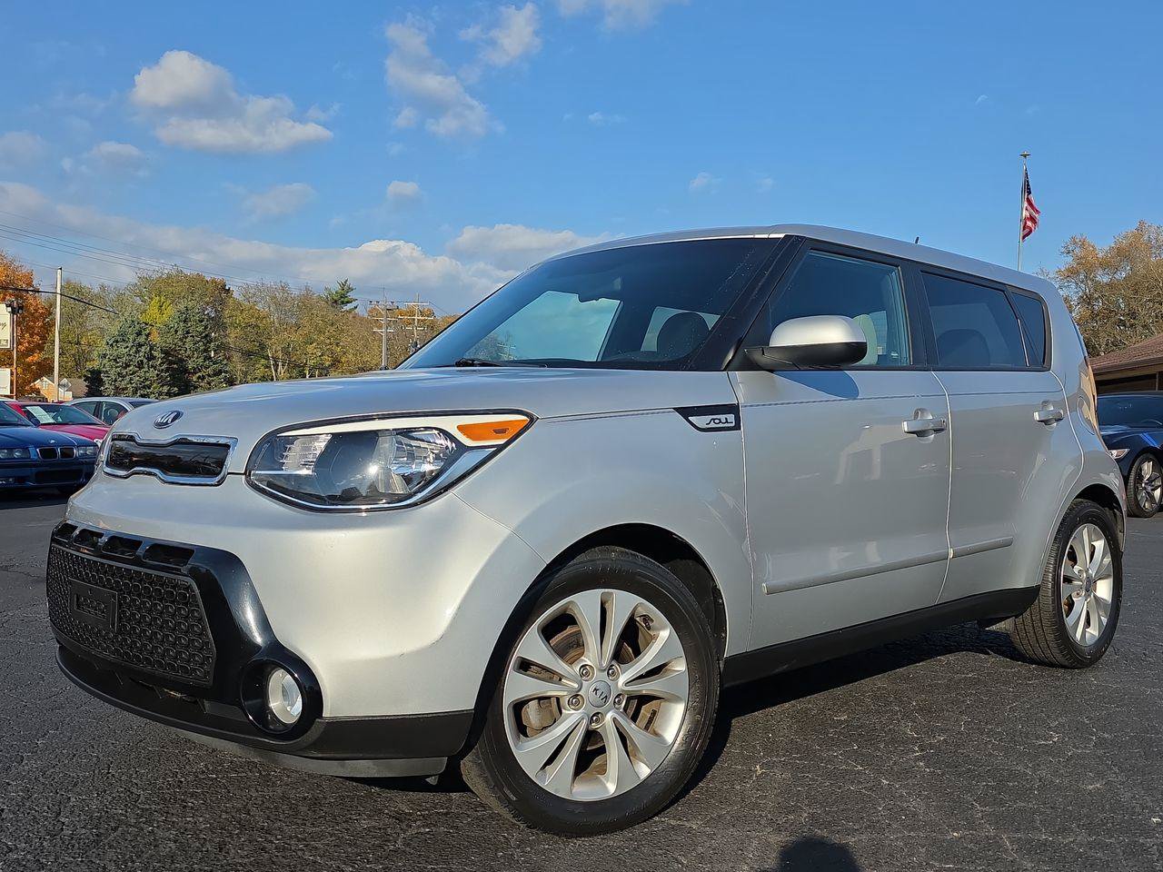 Used 2016 Kia Soul + FWD image 1