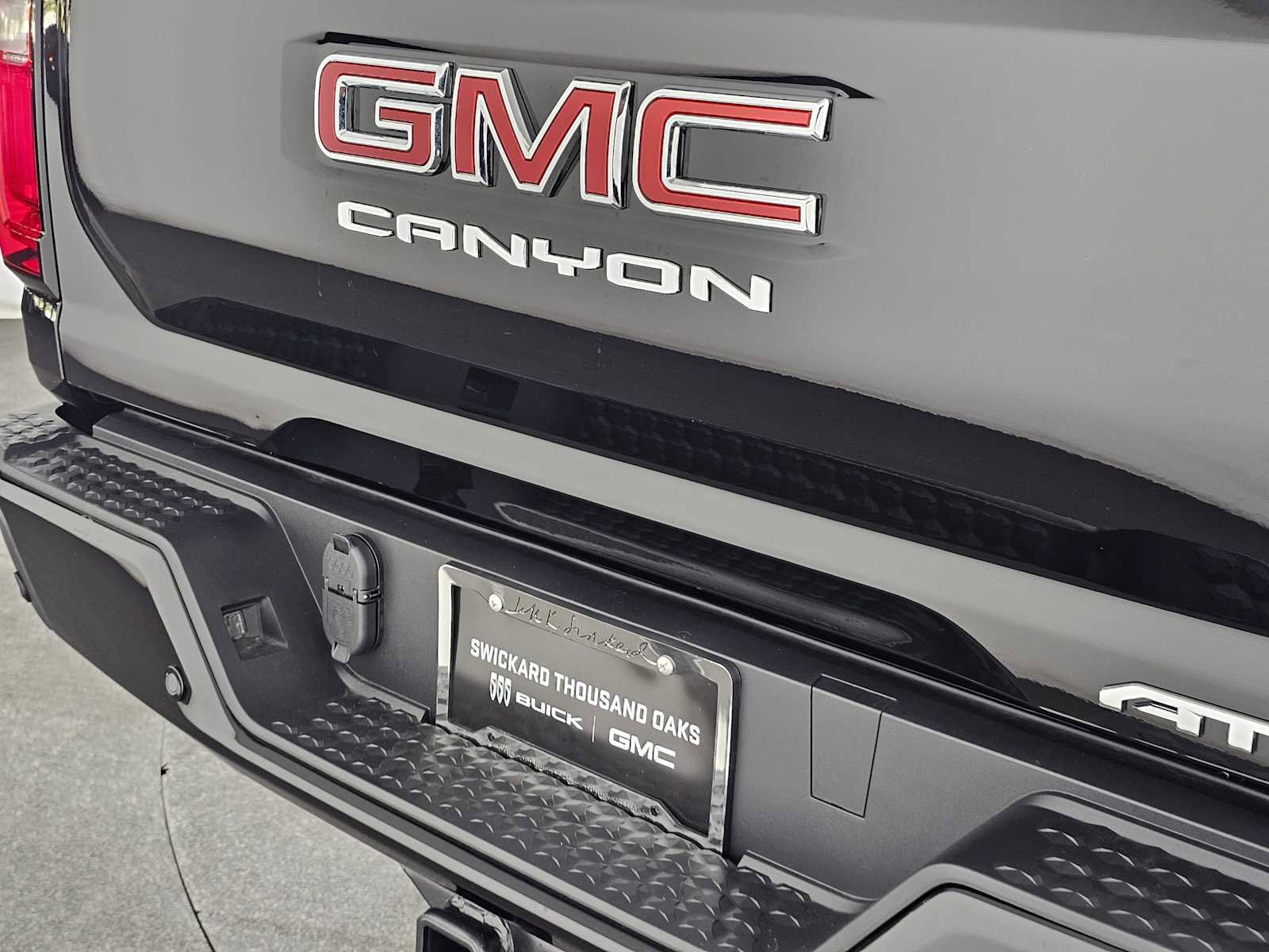 New 2026 GMC Canyon AT4X w/ Off-Road Front Bumper Package AWD/4WD image 13