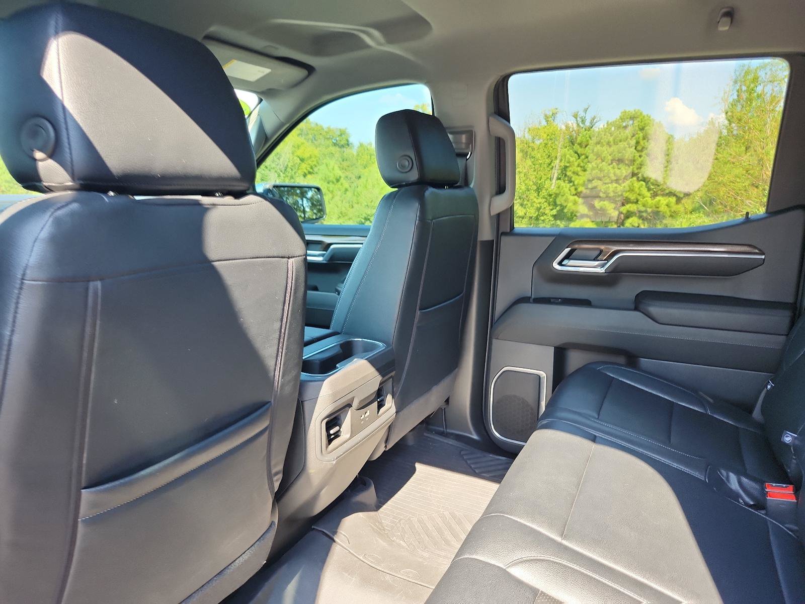 Used 2024 Chevrolet Silverado 1500 LT AWD/4WD image 12