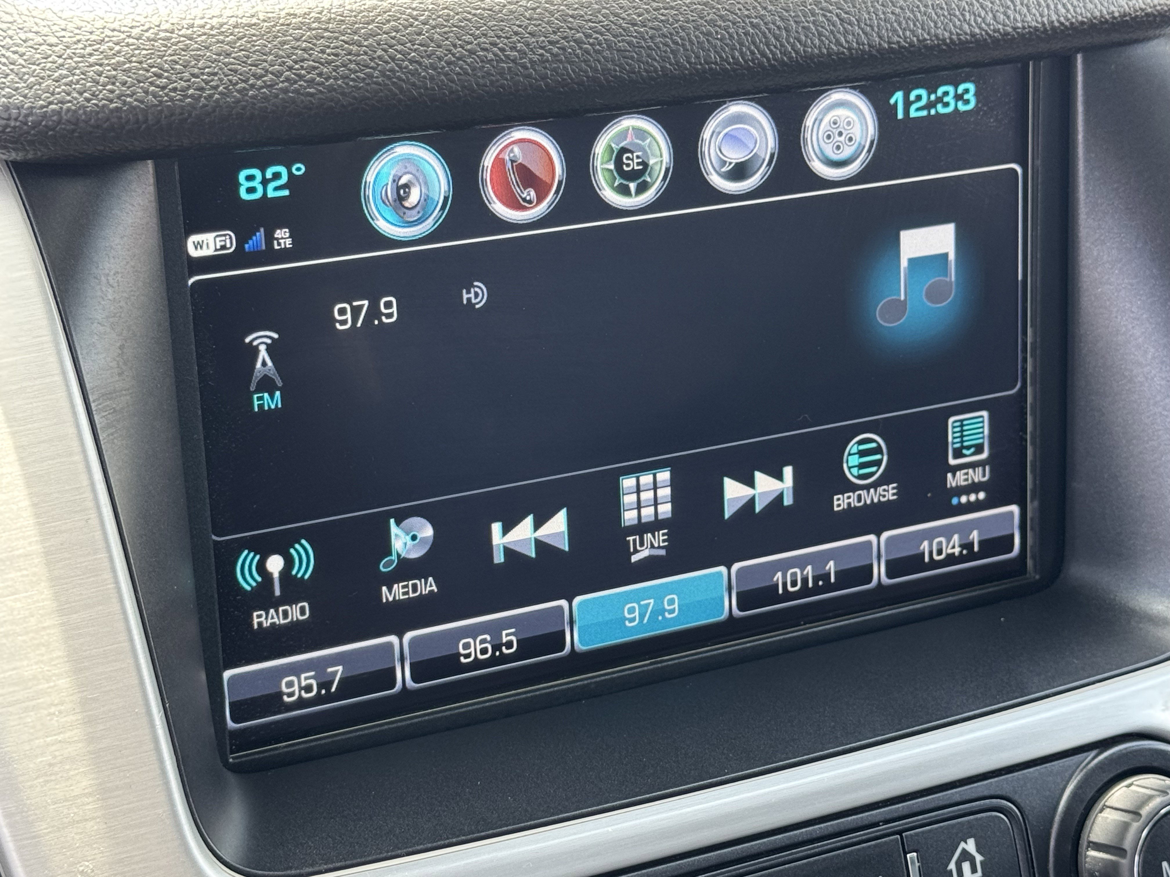 Used 2020 GMC Yukon SLT w/ Open Road Package image 18