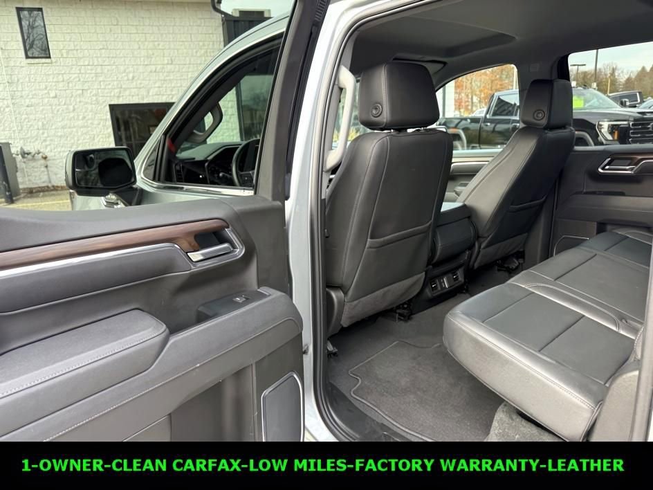 Certified 2025 GMC Sierra 1500 SLT image 11